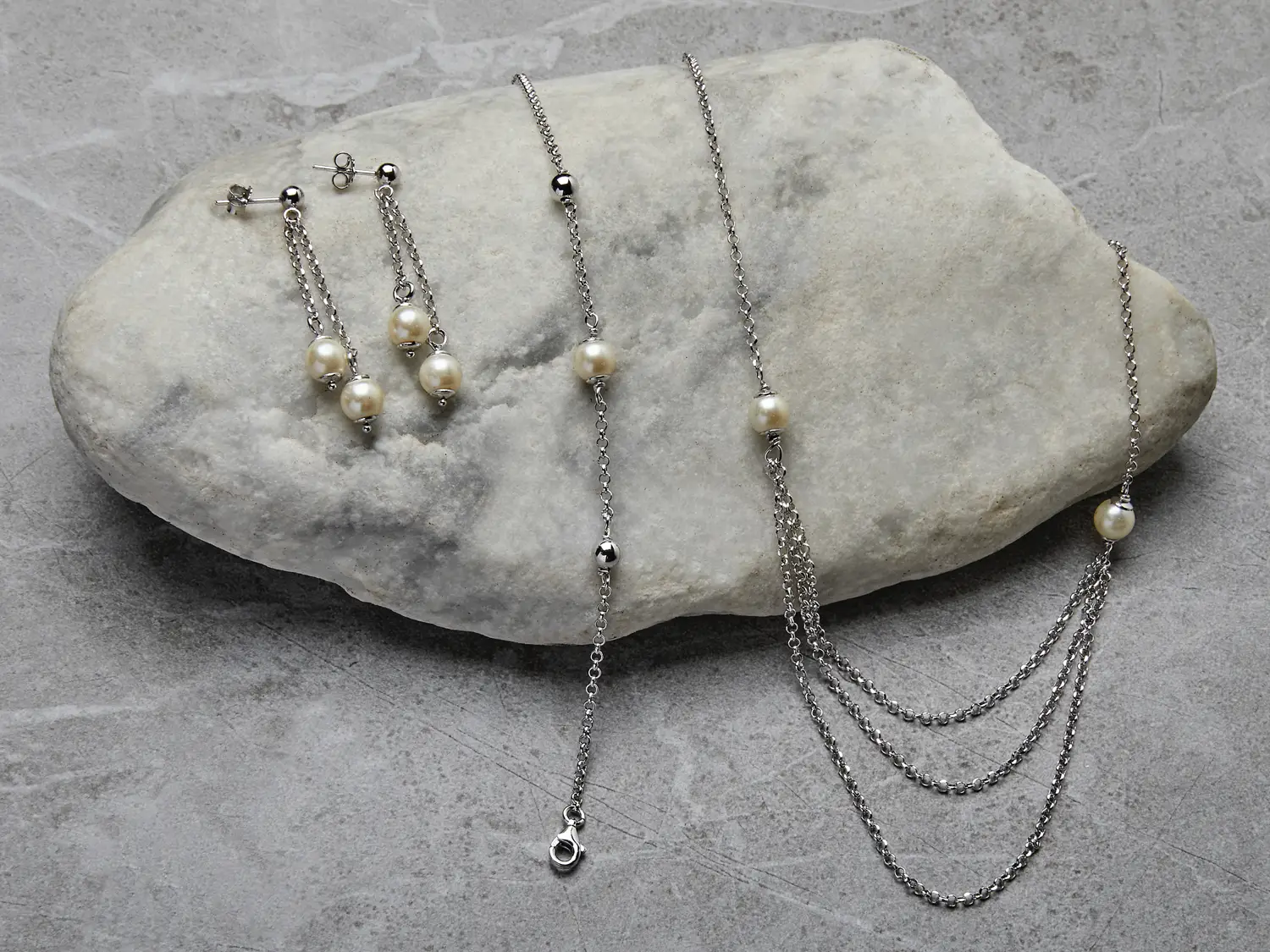 Gioielli artigianali in argento creati in Toscana